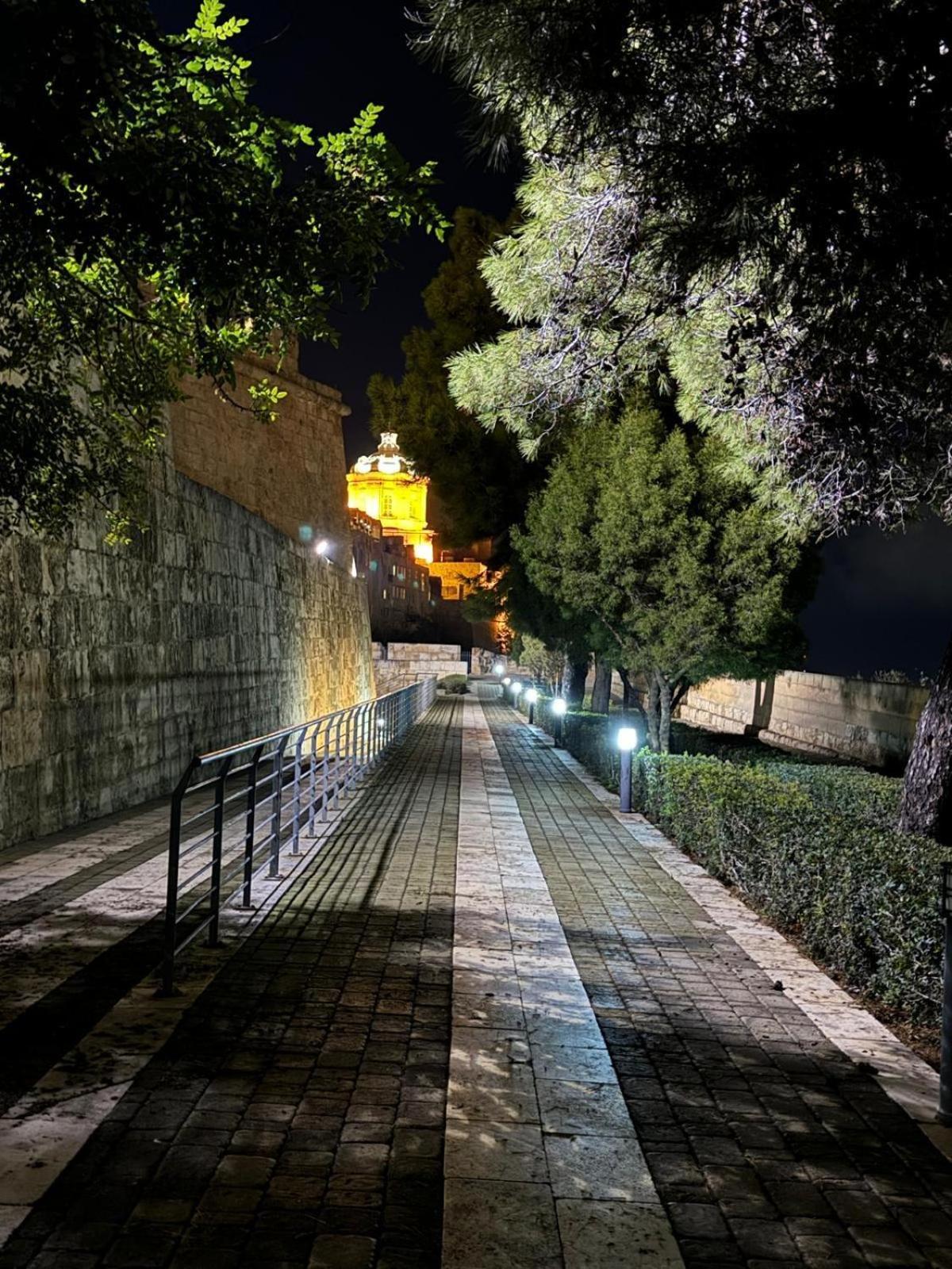 מדינה Howard House Hotel מראה חיצוני תמונה