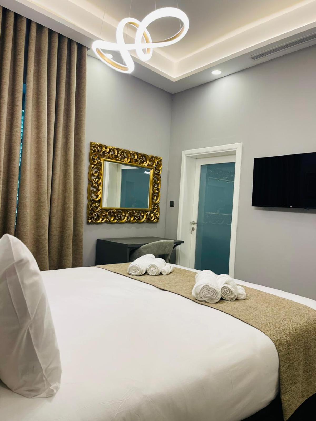 מדינה Howard House Hotel מראה חיצוני תמונה