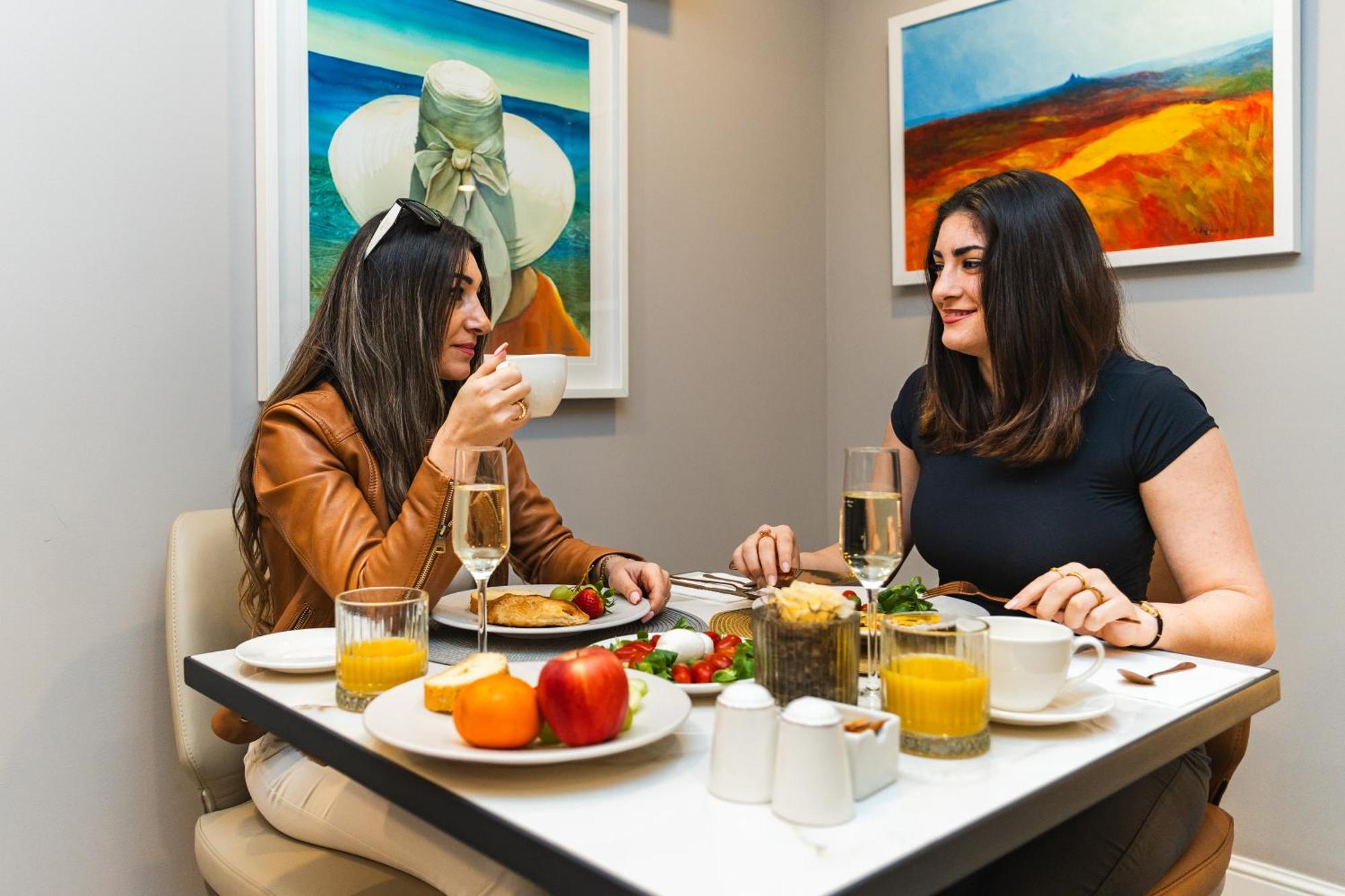 מדינה Howard House Hotel מראה חיצוני תמונה